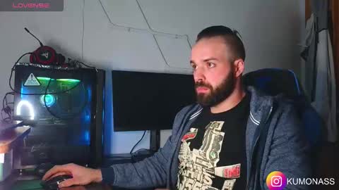 Snapshot of kumonass chatting on 11-30-25, 12:47 kumonass online show from 11-30-25, 12:47