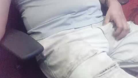 Snapshot of kunahub17 chatting on 11-13-25, 02:43 kunahub17 online show from 11-13-25, 02:43