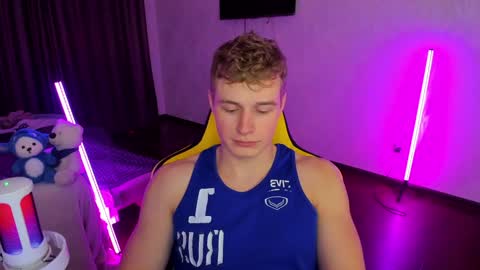 Snapshot of kurt_hanssen chatting on 12-03-24, 04:28 kurt_hanssen online show from 12-03-24, 04:28