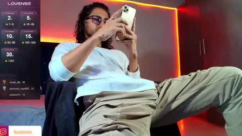 Snapshot of kuzzcoo chatting on 02-14-25, 11:20 kuzzcoo online show from 02-14-25, 11:20