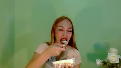 Kween online show from 01-05-25, 01:36