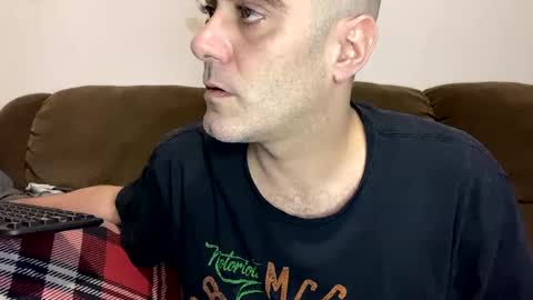 Snapshot of kyle67527 chatting on 12-27-24, 01:00 kyle67527 online show from 12-27-24, 01:00