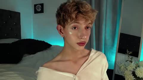 Kyle Cooper online show from 12-29-24, 05:21