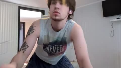 Snapshot of kyle_hunterr chatting on 02-26-26, 06:01 Kyle online show from 02-26-26, 06:01