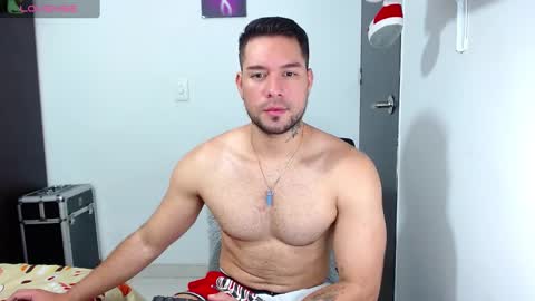 Snapshot of kyle_wilson_ chatting on 03-01-25, 04:15 Kyle Wilson Follow me online show from 03-01-25, 04:15