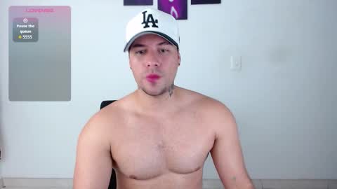 Snapshot of kyle_wilson_ chatting on 12-21-25, 10:17 Kyle Wilson Follow me online show from 12-21-25, 10:17