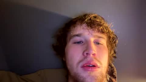 Snapshot of kylelovepussy69 chatting on 03-05-25, 10:11 kylelovepussy69 online show from 03-05-25, 10:11