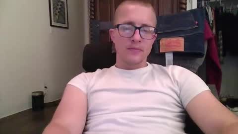 Snapshot of kyleracepearson chatting on 04-08-26, 01:27 kylerace online show from 04-08-26, 01:27