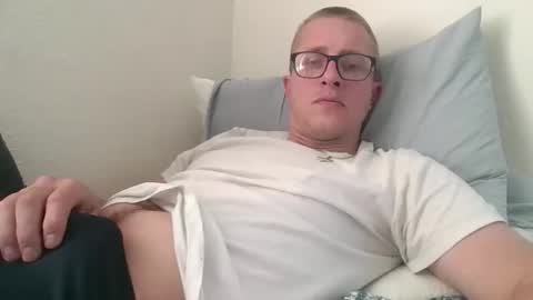 Snapshot of kyleracepearson chatting on 04-16-26, 12:33 kylerace online show from 04-16-26, 12:33