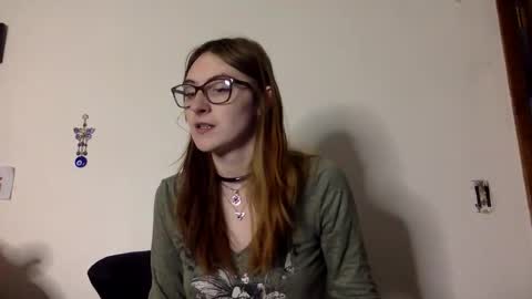 Kylianna online show from 11-18-25, 09:08