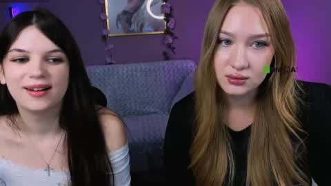 Snapshot of kylie_angel3 chatting on 10-09-25, 09:02 Kylie loves u online show from 10-09-25, 09:02