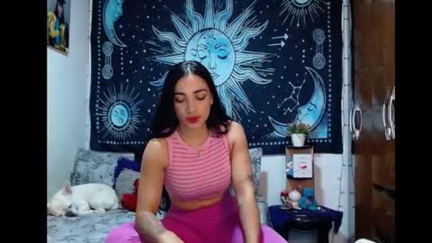 Snapshot of kylie_capricorn chatting on 10-29-25, 10:11 kylie online show from 10-29-25, 10:11