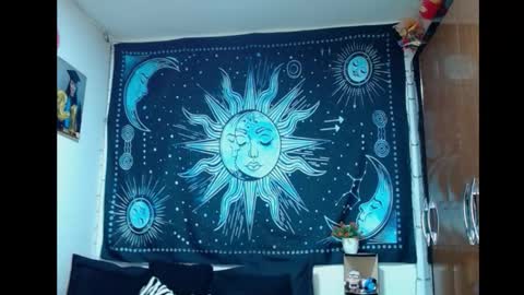 Snapshot of kylie_capricorn chatting on 11-28-25, 09:50 kylie online show from 11-28-25, 09:50