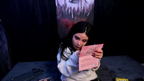 Snapshot of kylie_foxx1 chatting on 10-15-25, 11:38 submissive demon Please help me to reach 500 thumbs up online show from 10-15-25, 11:38