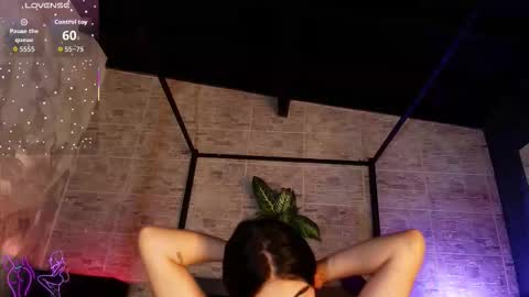 Kylie  online show from 11-15-25, 07:43