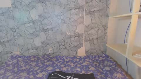 kylie online show from 12-22-24, 08:16