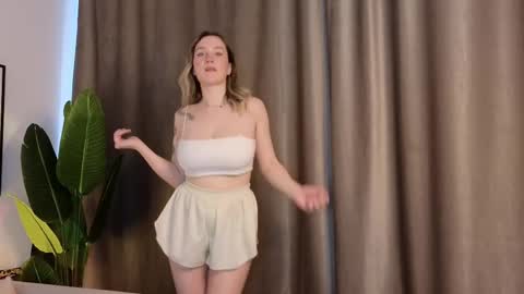 Anna online show from 02-13-25, 09:41