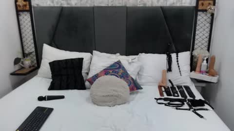 Melissa online show from 01-25-25, 06:01