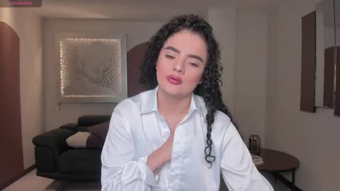 Snapshot of kyliejenkins1 chatting on 11-12-25, 11:10 Kylie Jenkins online show from 11-12-25, 11:10