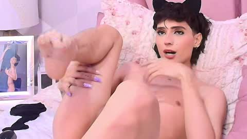 Snapshot of kyliemonnet chatting on 10-15-25, 09:09 Kylie jl online show from 10-15-25, 09:09