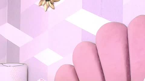 Snapshot of kyliemonnet chatting on 10-28-25, 11:36 Kylie jl online show from 10-28-25, 11:36