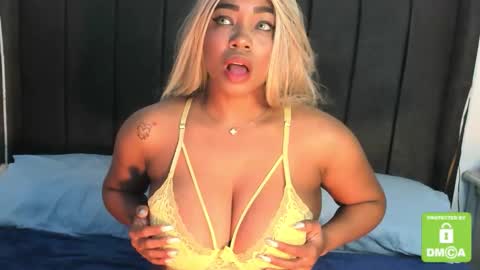 kylie white boobs online show from 12-03-25, 05:33