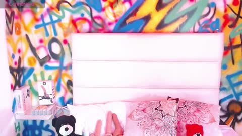 Kylie online show from 02-03-25, 06:17