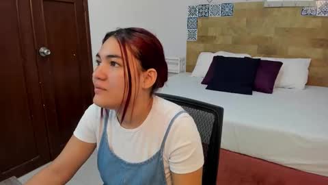 Kylie online show from 02-06-26, 11:46