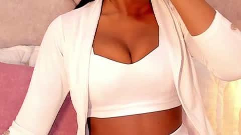 Kylie Cooper online show from 09-30-25, 11:59
