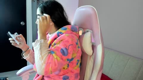 Snapshot of kymgiraldo8 chatting on 12-09-24, 06:45 Kym Giraldo online show from 12-09-24, 06:45