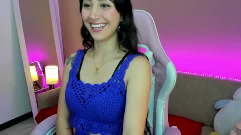 Snapshot of kymgiraldo8 chatting on 01-22-25, 09:35 Kym Giraldo online show from 01-22-25, 09:35