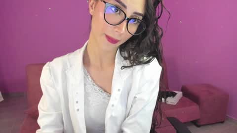 Snapshot of kymgiraldo8 chatting on 02-23-25, 07:55 Kym Giraldo online show from 02-23-25, 07:55