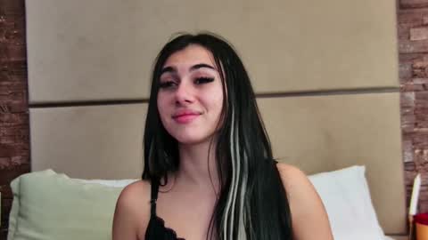 Snapshot of kyrahill_ chatting on 12-09-24, 02:34 Kyra online show from 12-09-24, 02:34