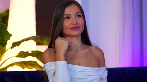 Kyssa online show from 10-18-25, 07:03