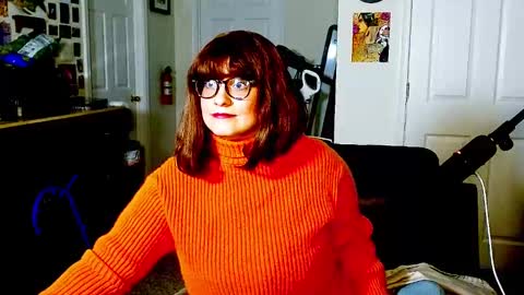 Snapshot of l0veapple chatting on 10-25-25, 05:15 apple online show from 10-25-25, 05:15