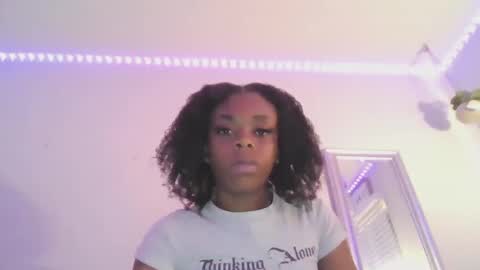 Snapshot of l11byy chatting on 10-09-25, 11:14 Preshh online show from 10-09-25, 11:14