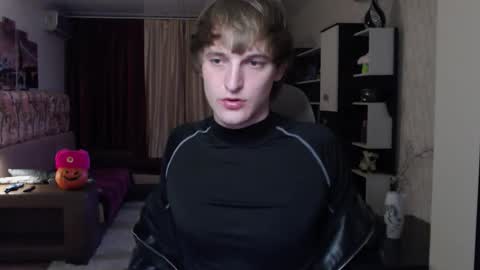 Snapshot of l1onkennedy chatting on 11-07-25, 08:31 l1onkennedy online show from 11-07-25, 08:31