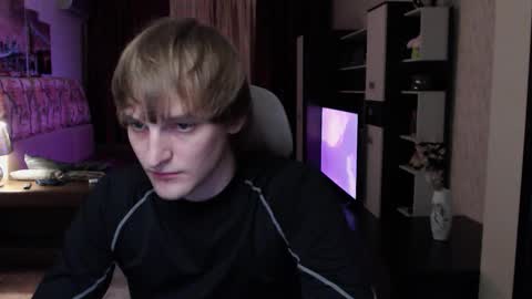 Snapshot of l1onkennedy chatting on 11-18-25, 08:24 l1onkennedy online show from 11-18-25, 08:24