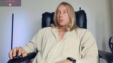 Adonis online show from 11-10-25, 10:36