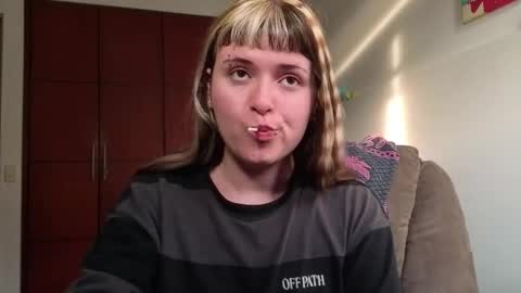 Snapshot of la_femme_fatale_ chatting on 02-03-26, 10:15 Hanna FREE ONLYFANS online show from 02-03-26, 10:15