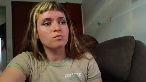 Snapshot of la_femme_fatale_ chatting on 02-21-26, 10:33 Hanna FREE ONLYFANS online show from 02-21-26, 10:33