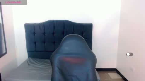 AriSaray online show from 12-24-24, 03:16
