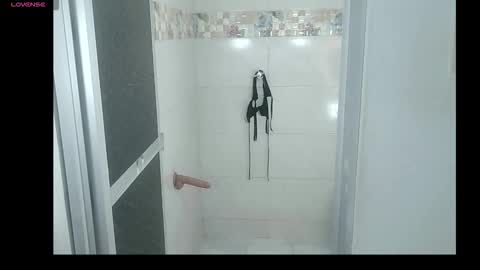 la_wuaifu1 online show from 10-26-25, 07:31