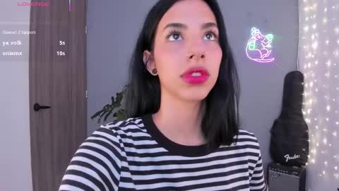 Snapshot of labrika_ chatting on 10-24-25, 09:00 Labrika online show from 10-24-25, 09:00