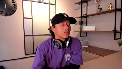 labrinthteasing online show from 10-28-25, 12:19