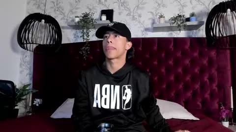 Snapshot of labrinthteasing chatting on 02-08-26, 11:57 labrinthteasing online show from 02-08-26, 11:57