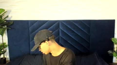 Snapshot of labrinthteasing chatting on 02-15-26, 12:14 labrinthteasing online show from 02-15-26, 12:14