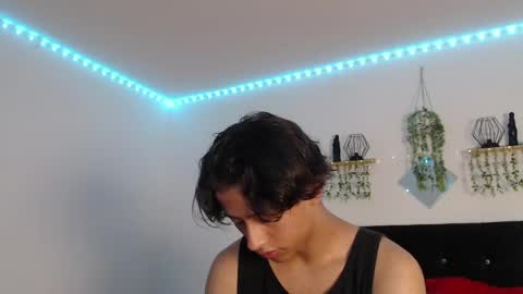 Snapshot of labrinthteasing chatting on 03-31-26, 07:25 labrinthteasing online show from 03-31-26, 07:25