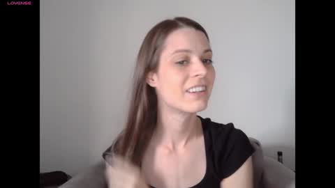 Lacie online show from 12-19-24, 08:13