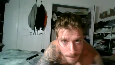 Snapshot of lacrioxcum18 chatting on 12-03-24, 04:14 lacrioxcum18 online show from 12-03-24, 04:14